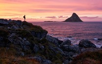 最美紐約球迷 安東尼小斯助霉霉完成扣籃夢