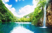 足球——歐冠聯(lián)賽：利物浦賽前備戰(zhàn)